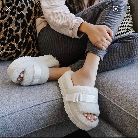 UGG Shoes - SOLD OUT!!!!  Ugg Fluffita Shoes - Womens size 6